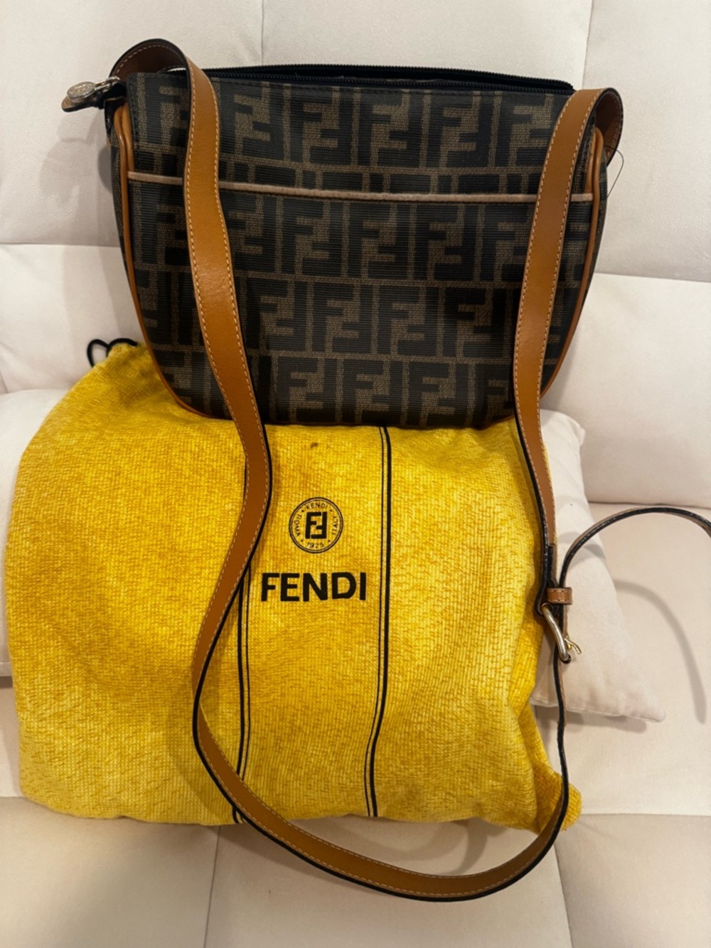 Fendi Brown Zucca Monogram Canvas Shoulder Bag with Tan Leather Trim - Picture 5 of 6